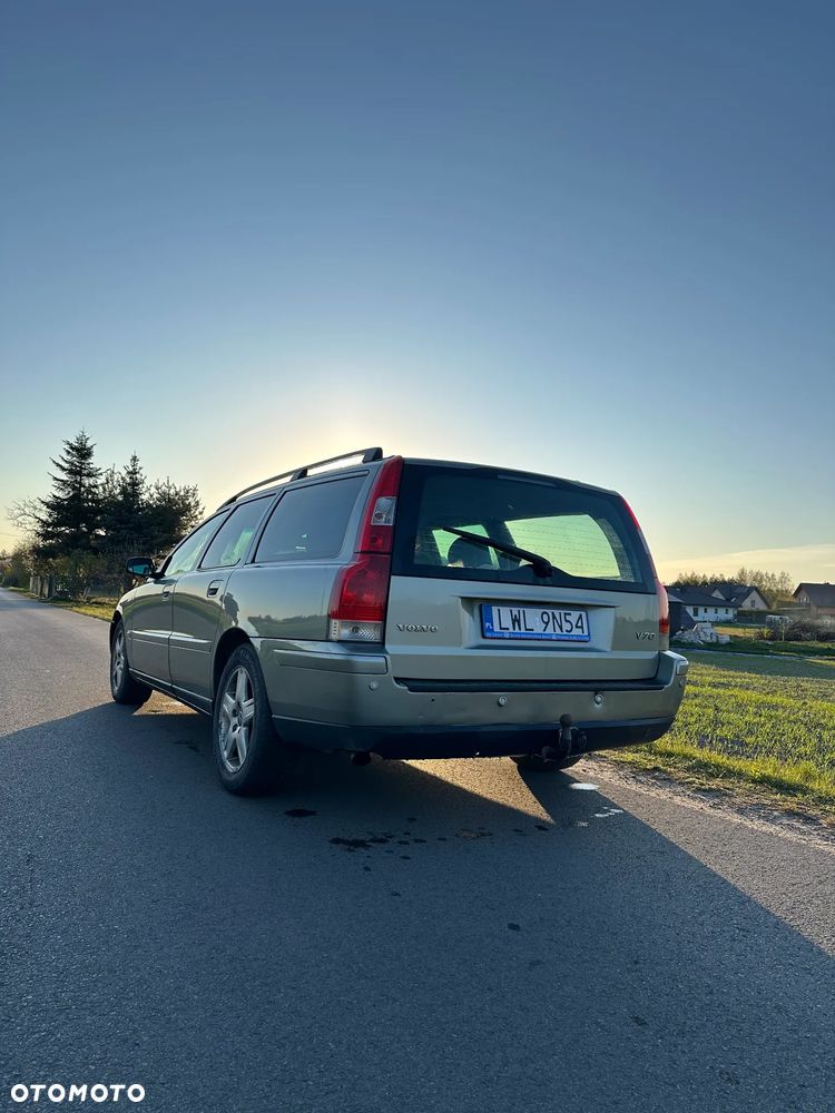 Volvo V70 D5 Summum - 6