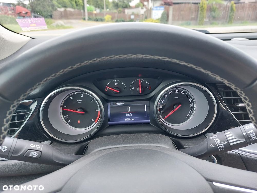 Opel Insignia - 9