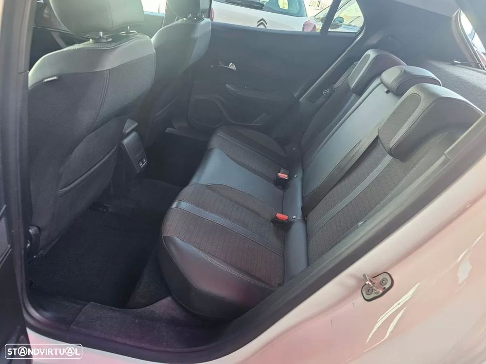 Peugeot e-2008 50 kWh Allure Pack - 9