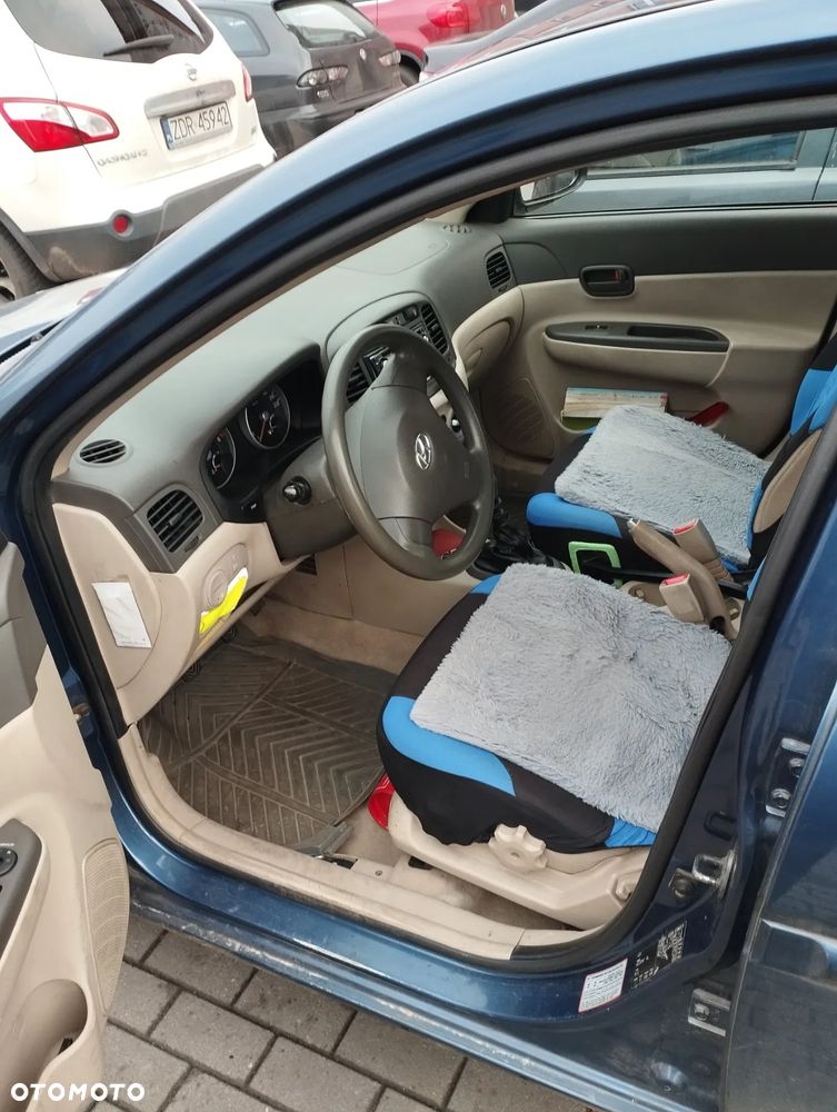 Hyundai Accent 1.5 CRDi Style - 4