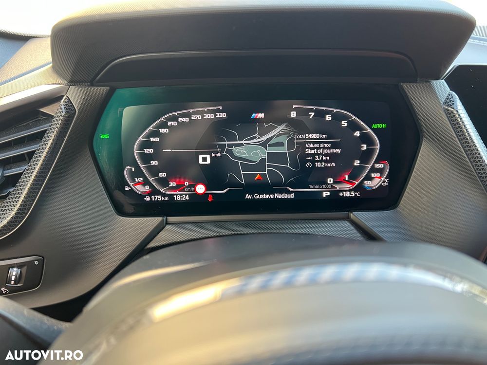 BMW M1 M135i xDrive AT - 8