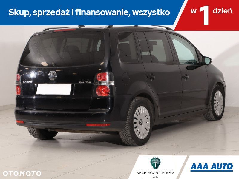 Volkswagen Touran - 6