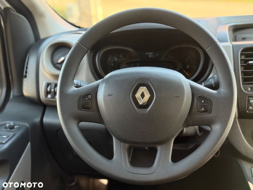 Renault Trafic - 8