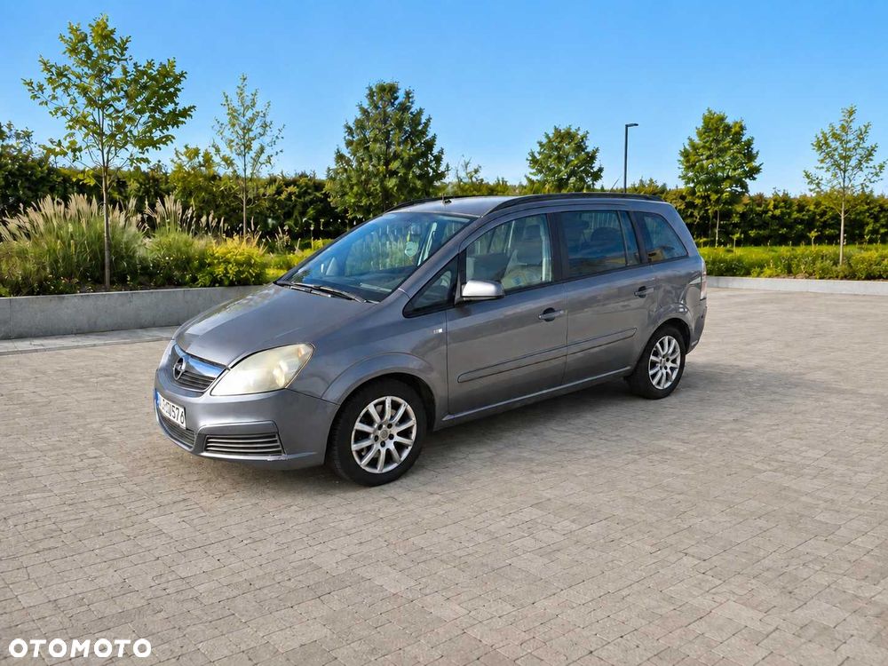 Opel Zafira - 1