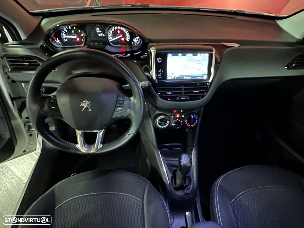 Peugeot 208 1.2 PureTech Active - 8