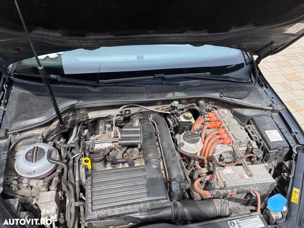 Volkswagen Golf - 9