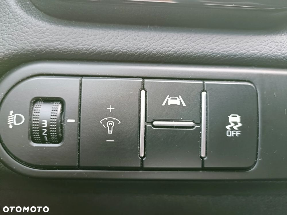 Kia XCeed 1.6 T-GDI Tribute DCT - 19