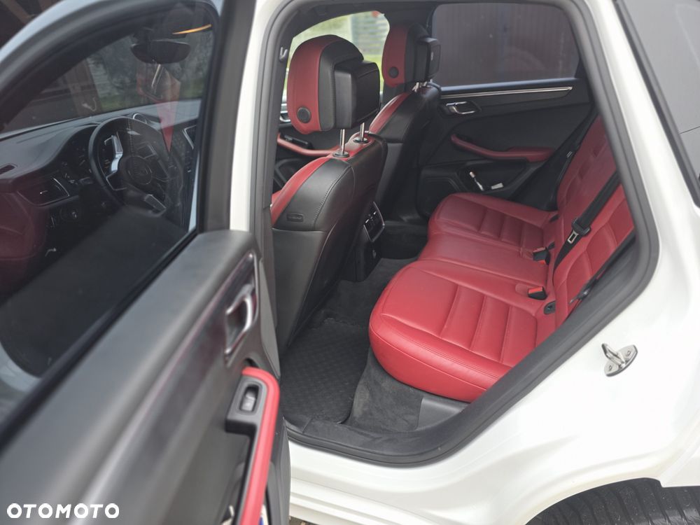 Porsche Macan - 8