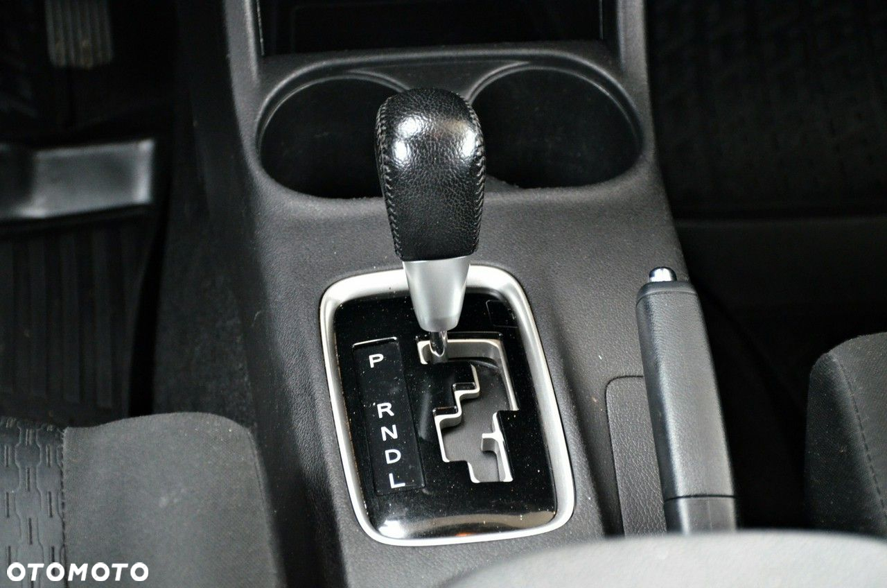 Mitsubishi Outlander - 18