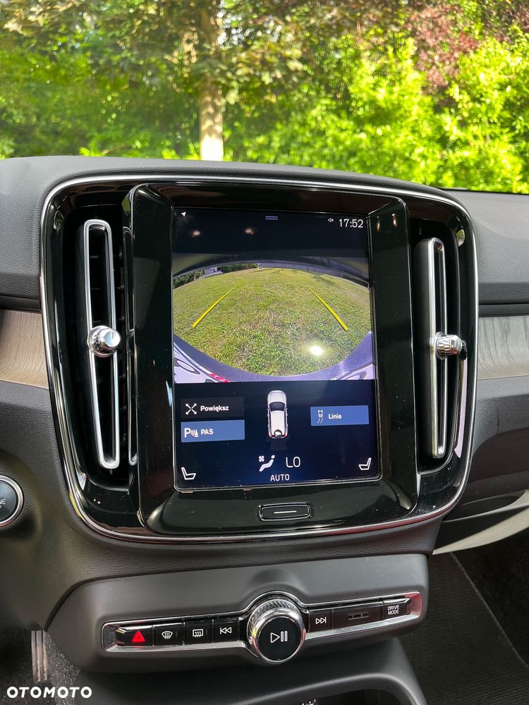 Volvo XC 40 D4 AWD Geartronic Inscription - 28