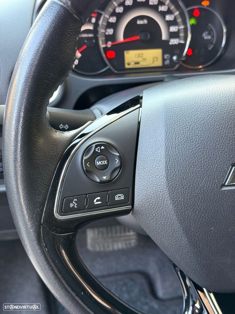 Mitsubishi Space Star 1.2 Intense CVT - 20