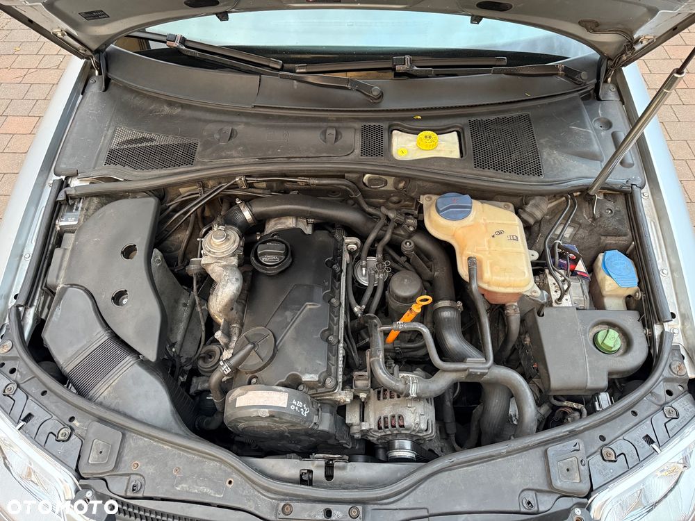 Volkswagen Passat 1.9 TDI Comfortline - 22