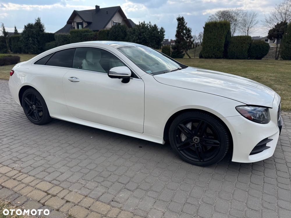 Mercedes-Benz Klasa E 400 4-Matic 9G-TRONIC - 6