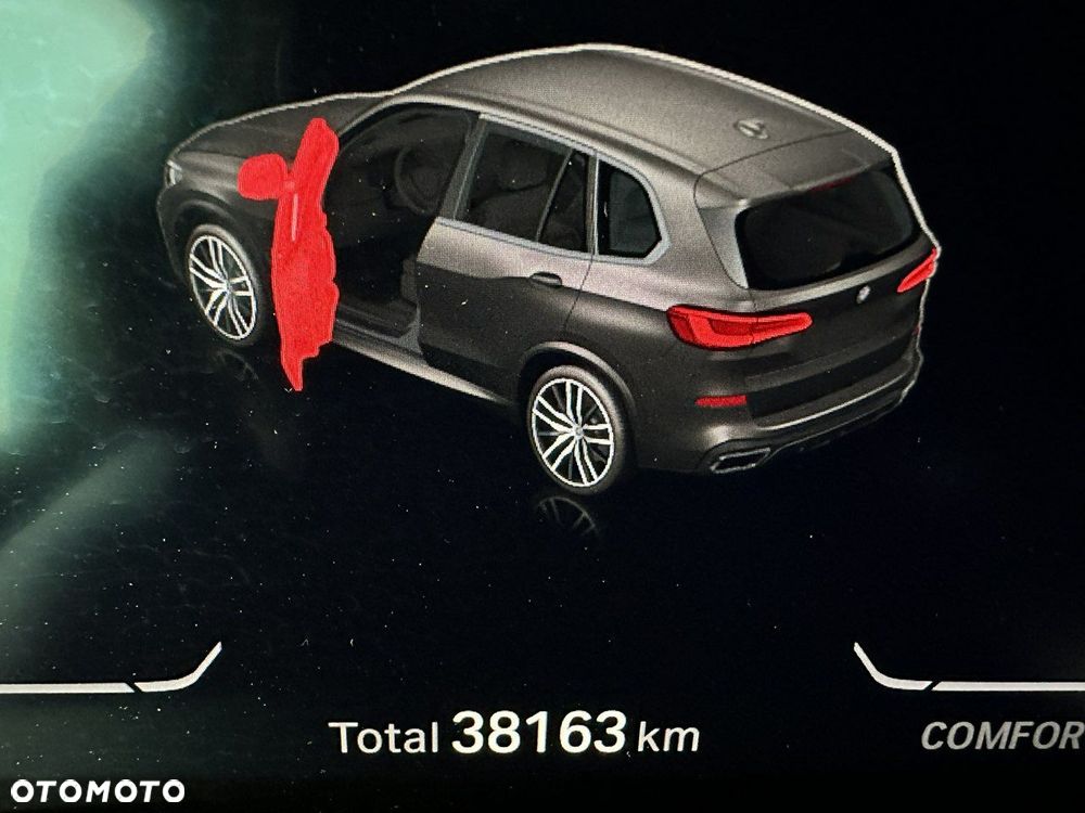 BMW X5 xDrive30d mHEV - 29