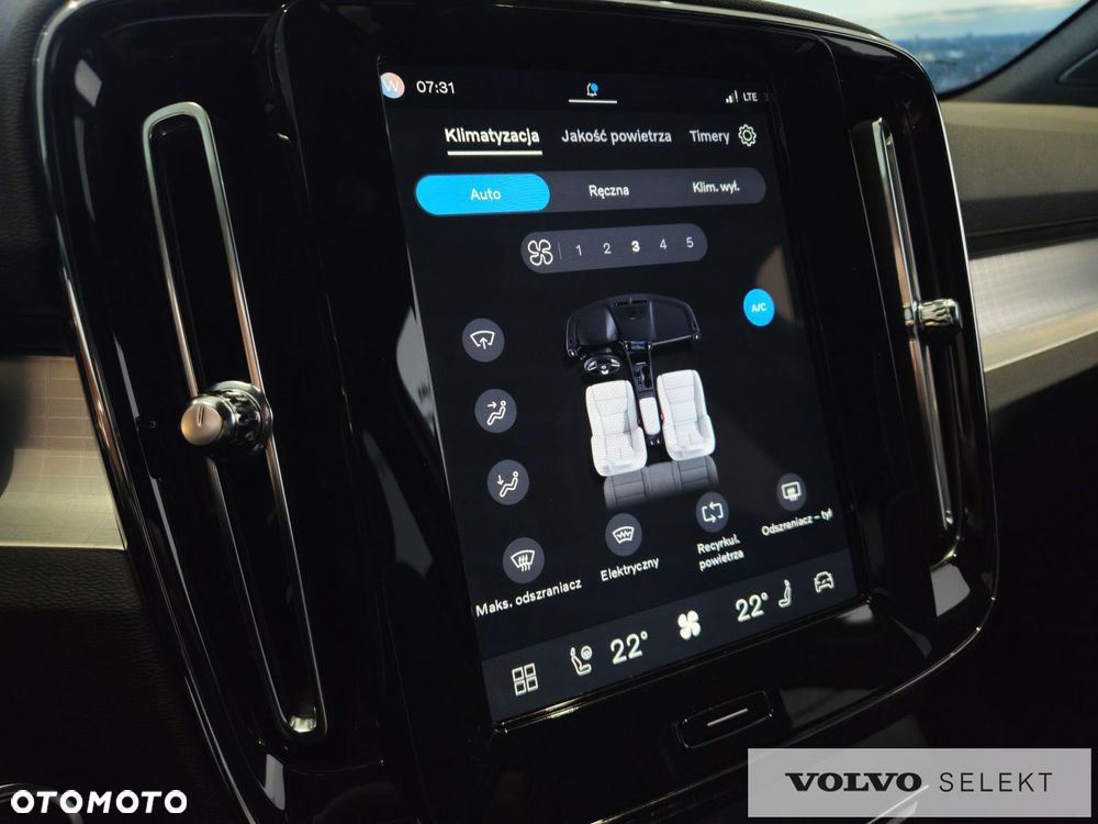 Volvo XC 40 - 33