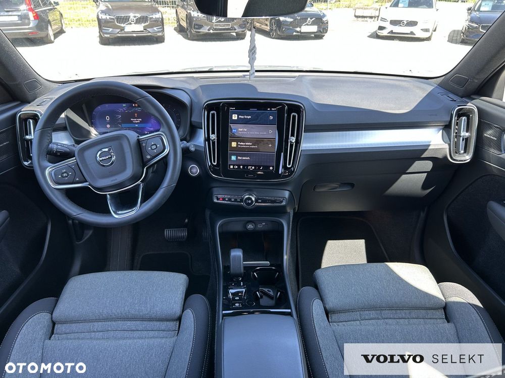 Volvo XC 40 - 32