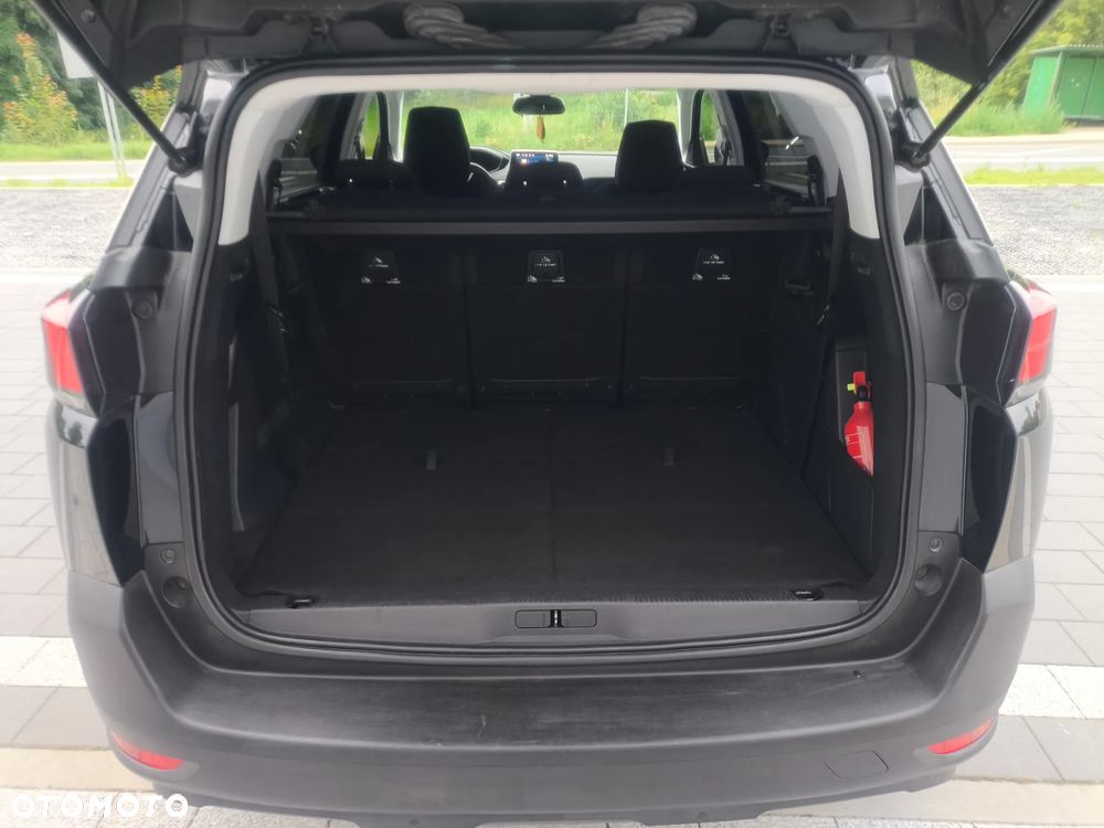 Peugeot 5008 1.2 PureTech Allure S&S EAT6 - 21