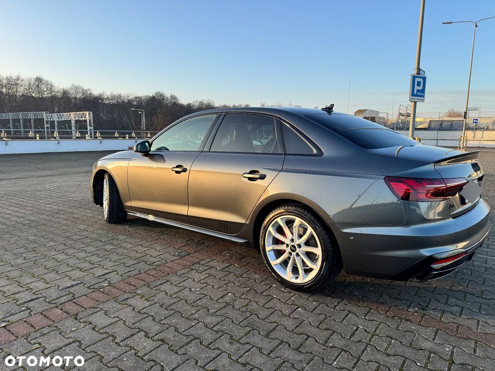 Audi A4 Limousine 40 TFSI mHEV Quattro S tronic - 16