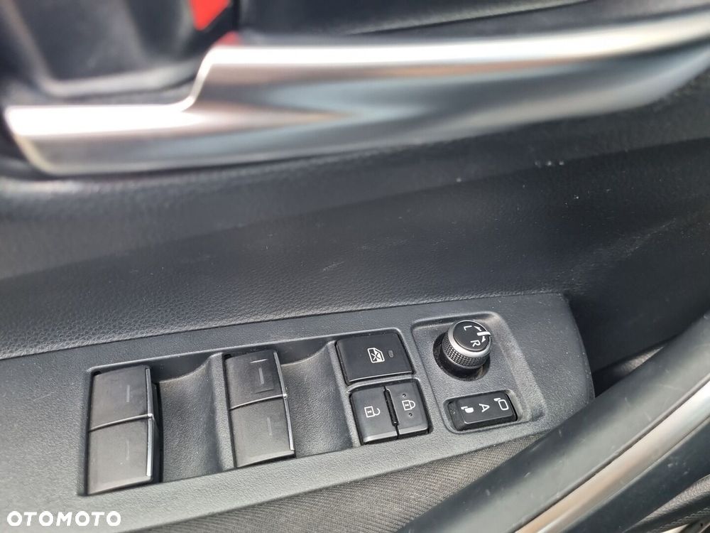 Toyota Corolla 1.8 Hybrid Comfort - 23
