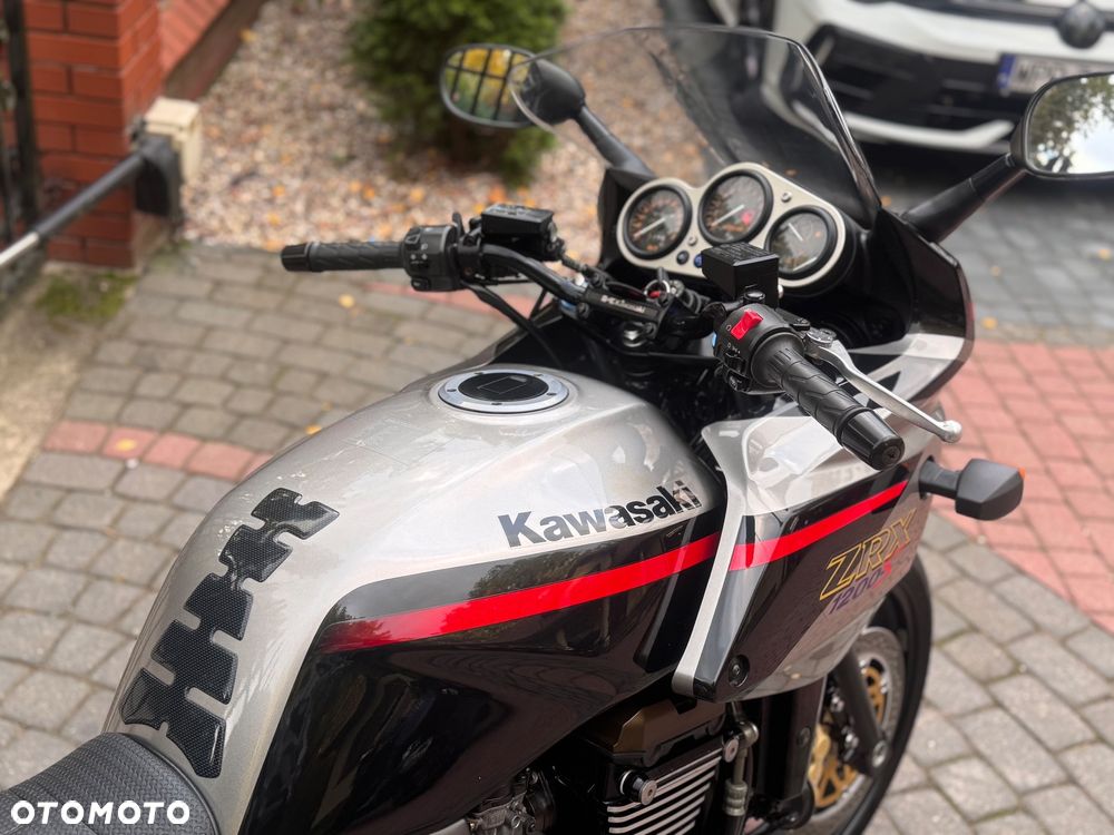 Kawasaki ZXR - 14