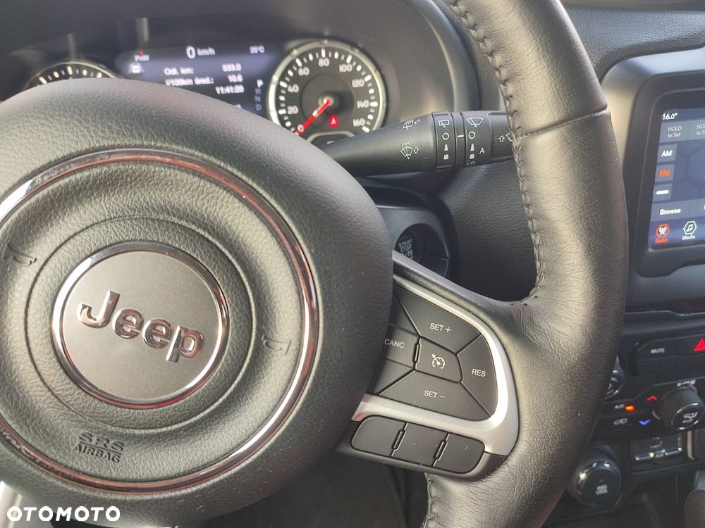 Jeep Renegade - 16