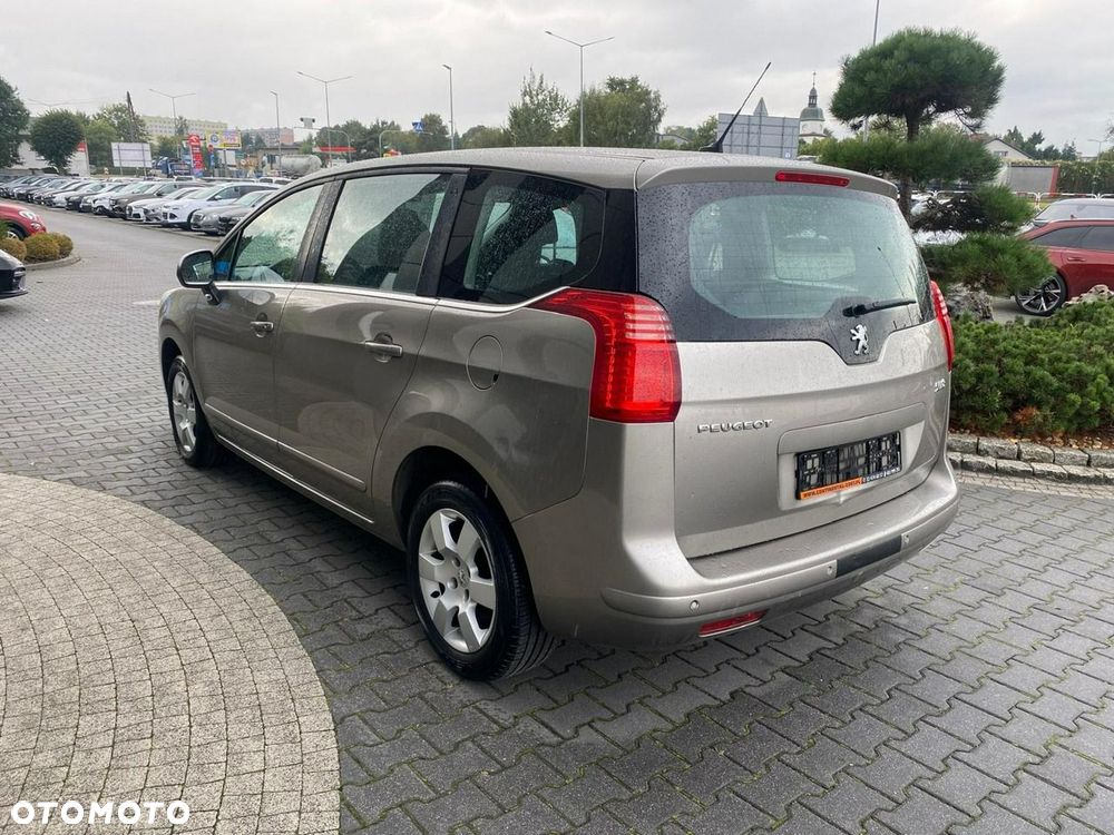 Peugeot 5008 - 6