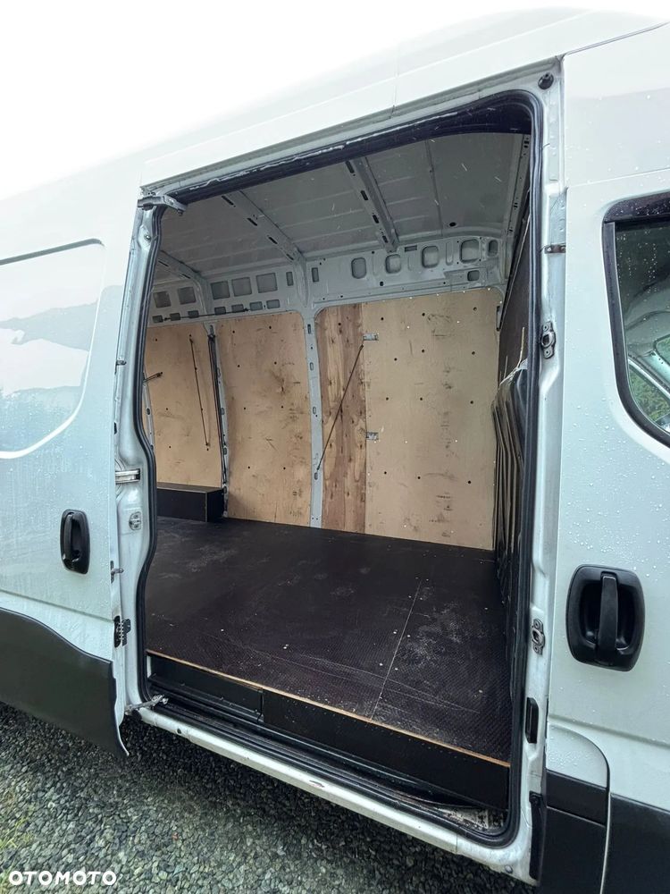 Iveco 35S17 - 23