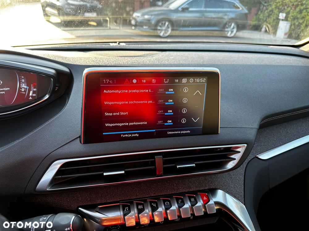 Peugeot 3008 - 13