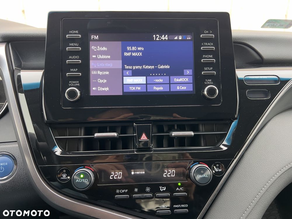 Toyota Camry 2.5 Hybrid Comfort CVT - 29