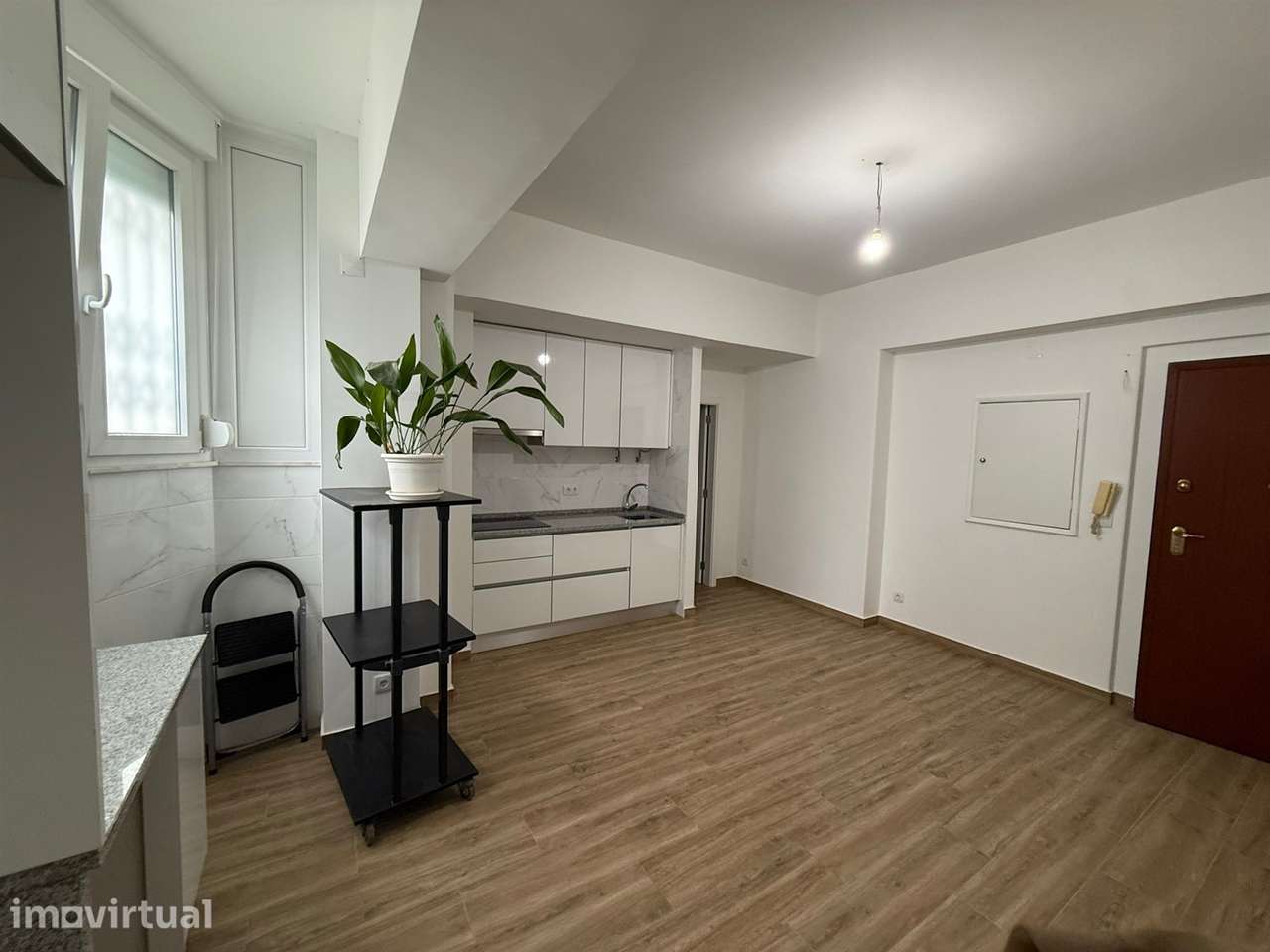 Apartamento T1 na Reboleira - Amadora - Grande imagem: 3/18