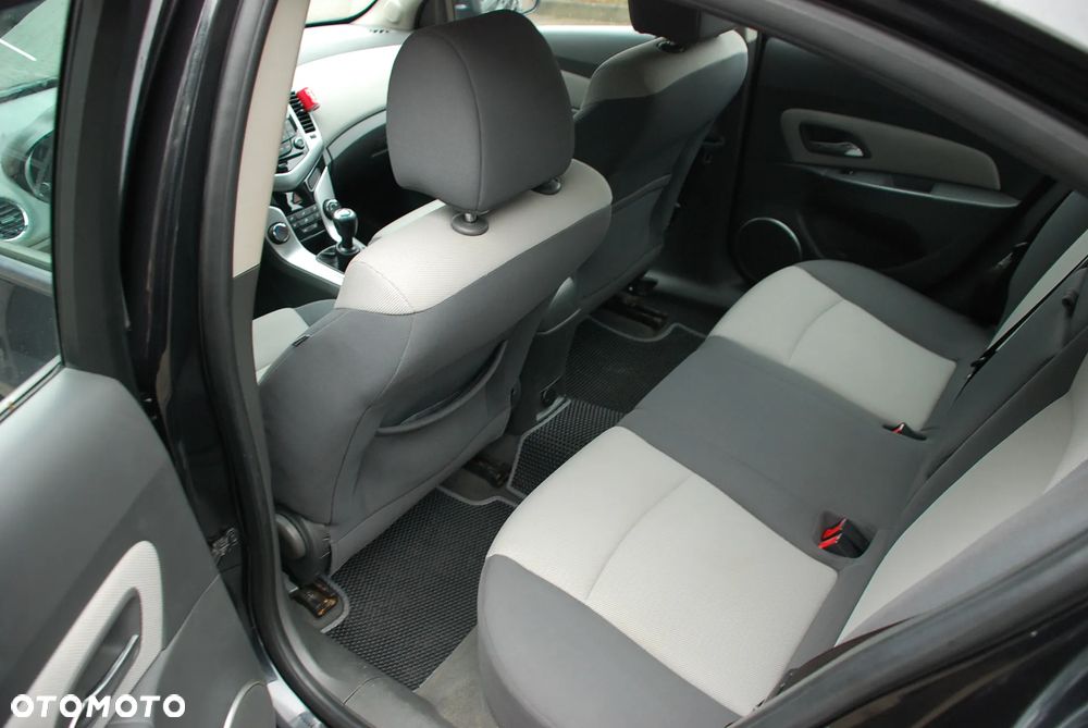 Chevrolet Cruze 2.0 VDCi LS - 16