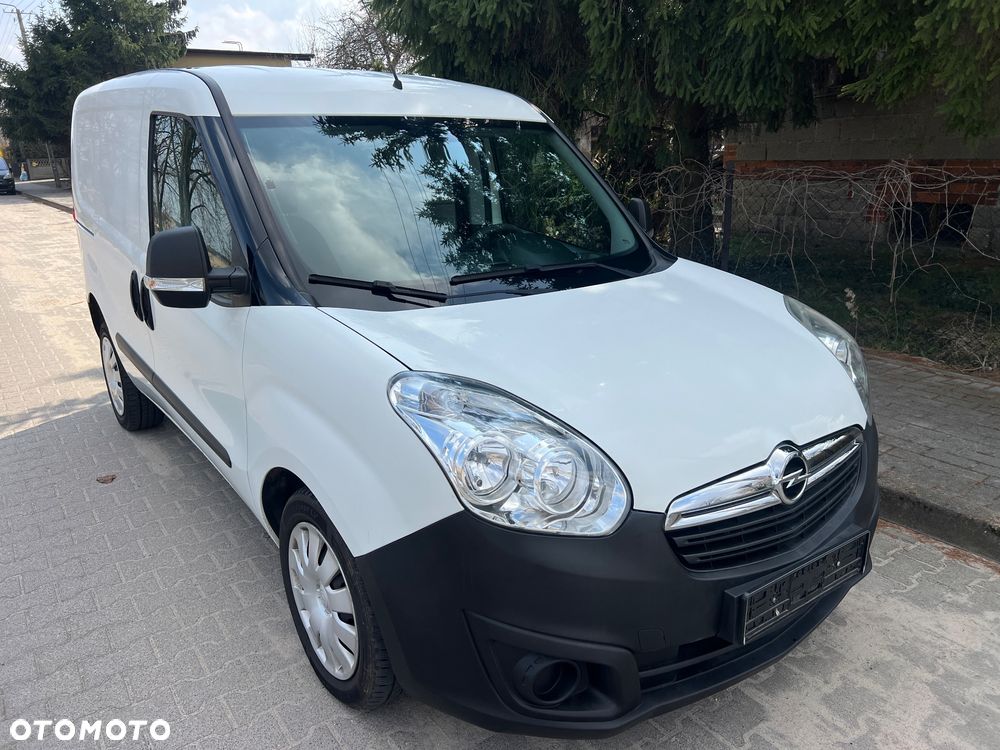 Opel COMBO - 12
