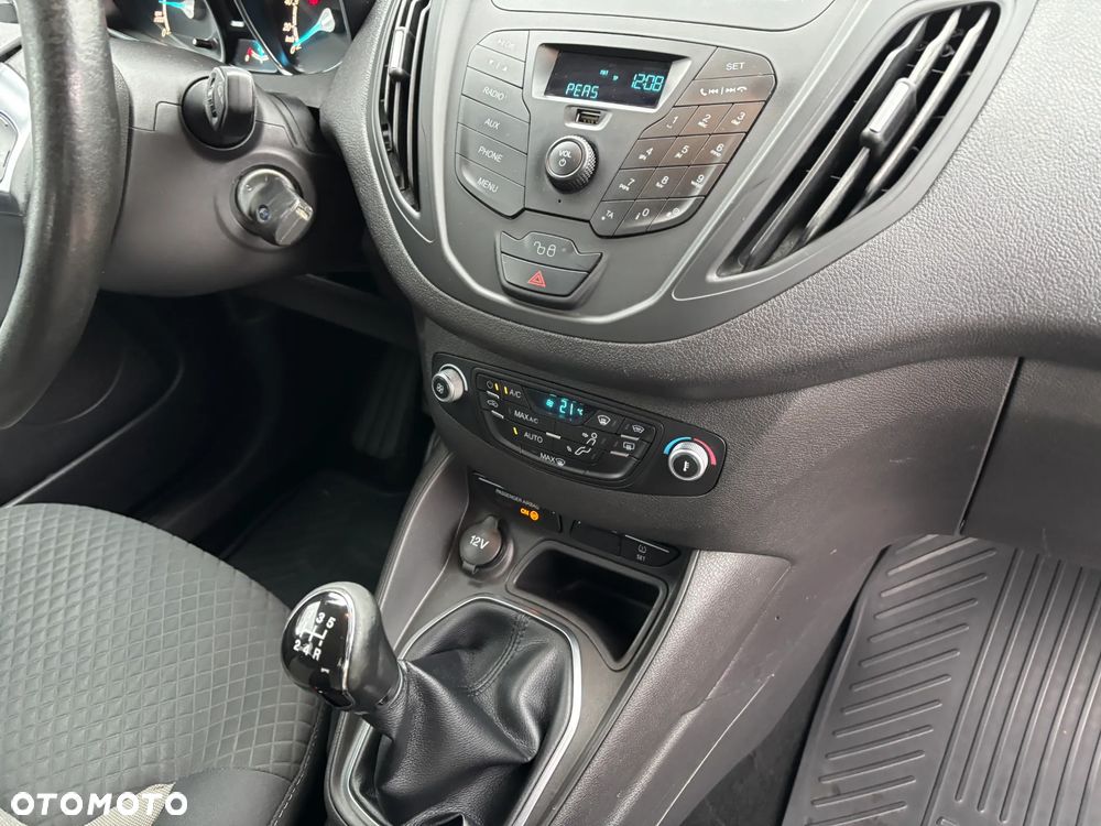 Ford Tourneo Courier 1.5 TDCi Titanium - 12