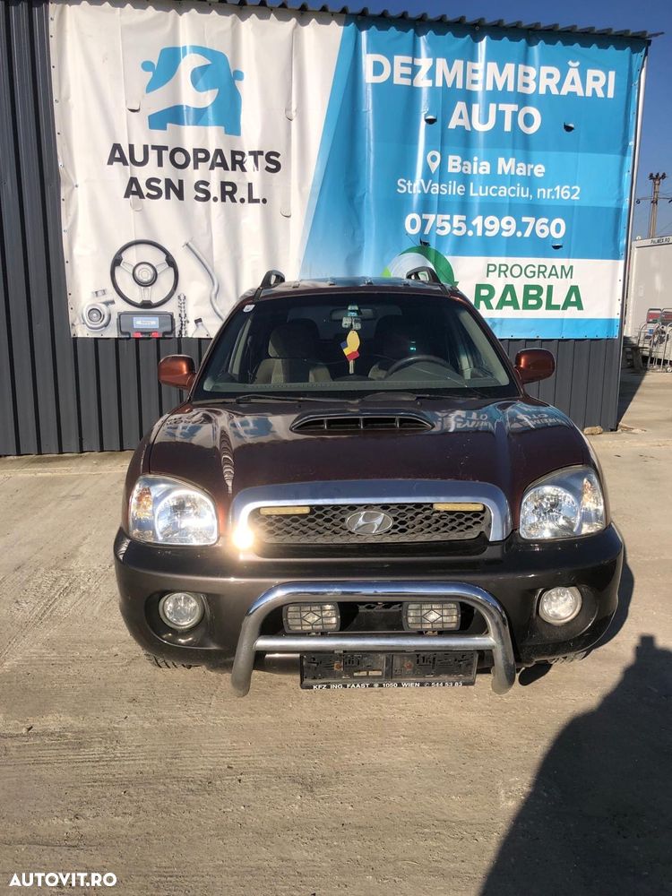 Dezmembrez Hyundai Santa Fe 2x4 2.0 CRDI D4EA 2003 - 1