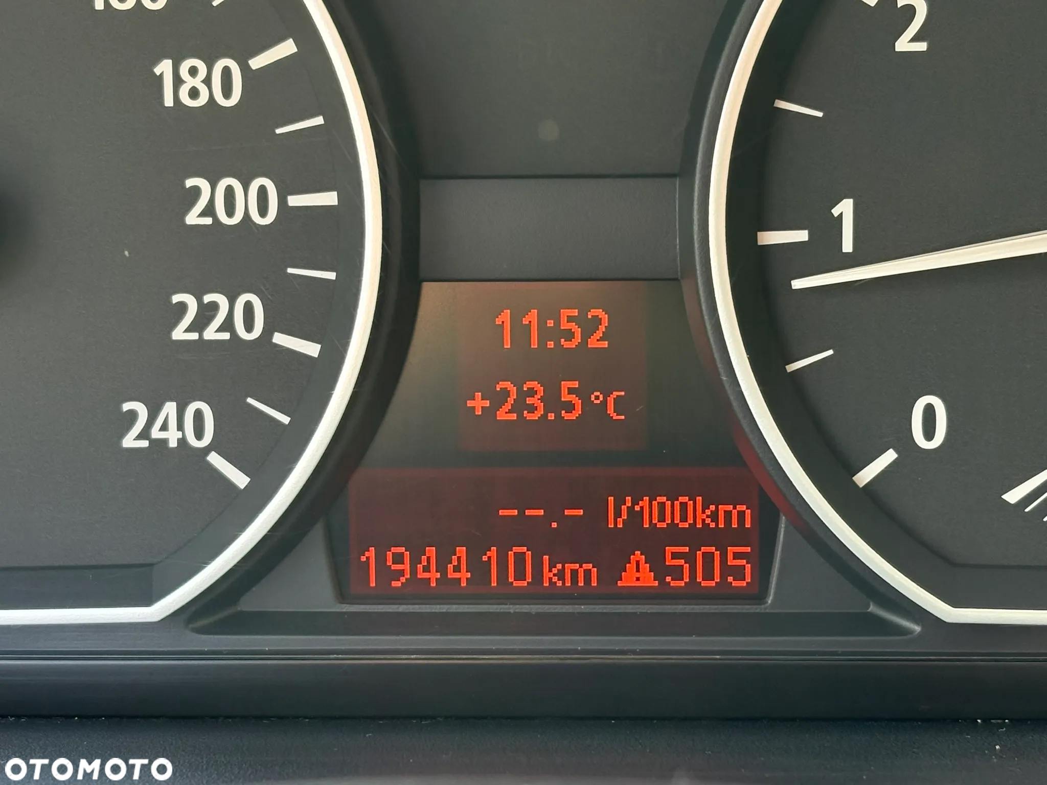 BMW Seria 1 116i - 24