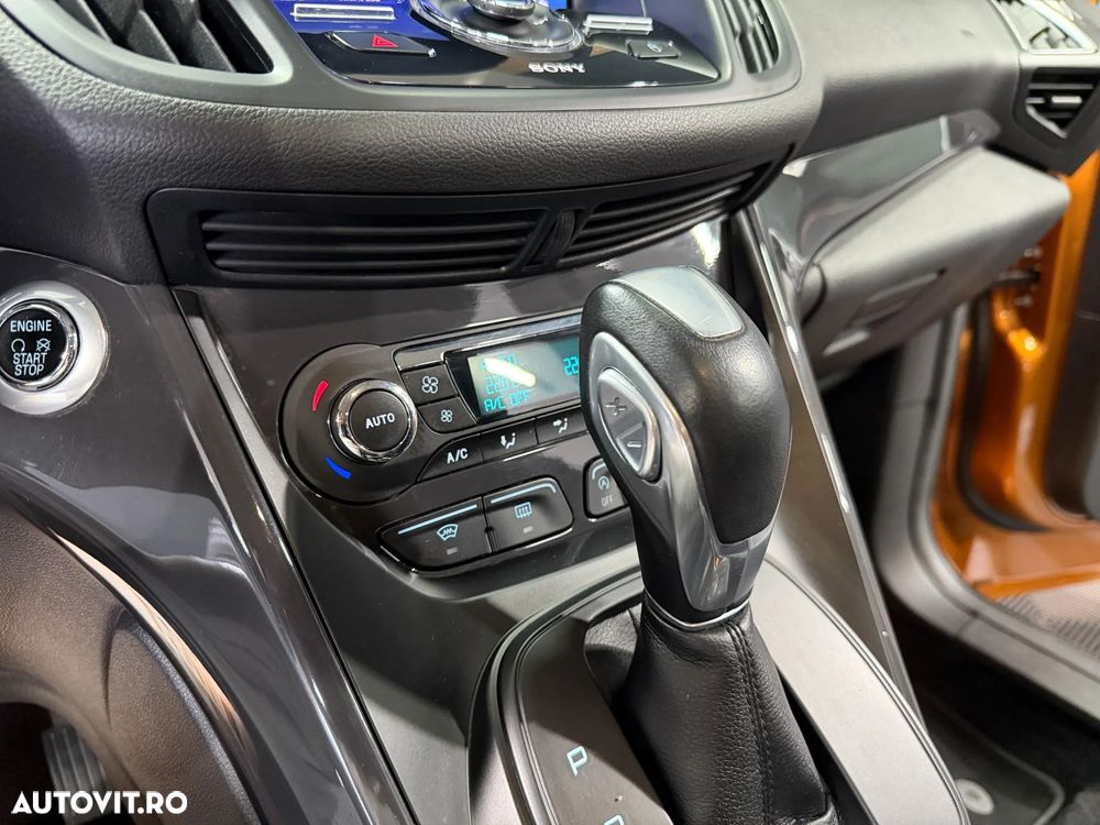 Ford Kuga 2.0 TDCi 4WD Powershift Titanium - 15