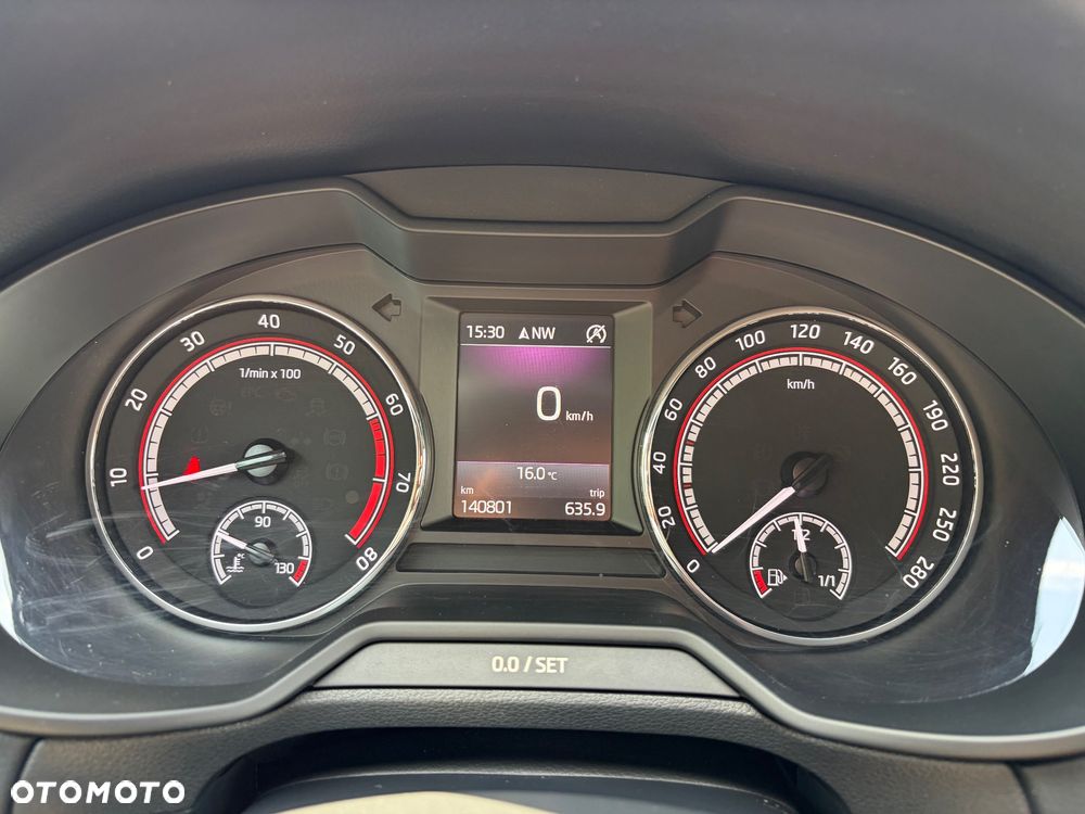 Skoda Octavia 2.0 TSI RS 230 - 13