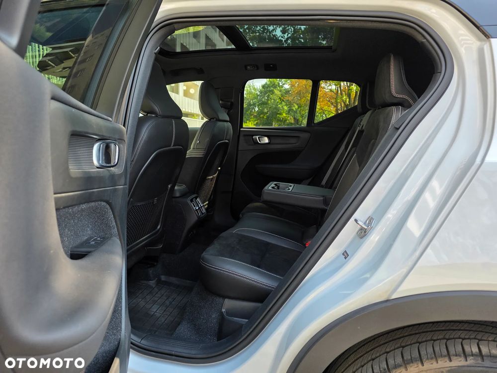 Volvo XC 40 T5 AWD R-Design - 23