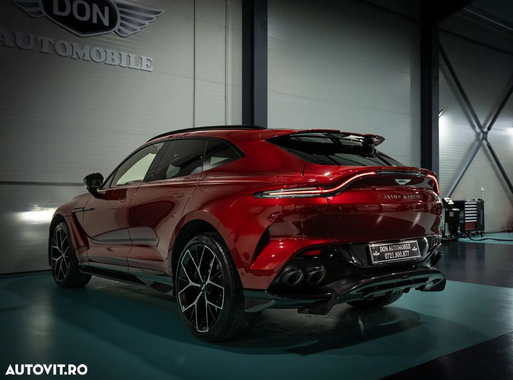 Aston Martin DBX - 37