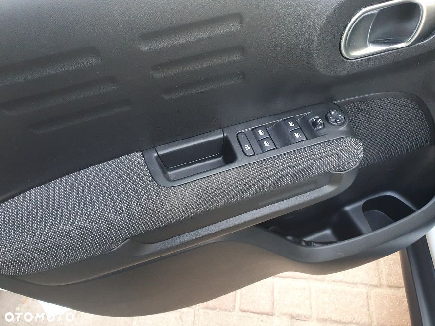 Citroën C3 Aircross BlueHDI 120 Stop & Start Shine - 16