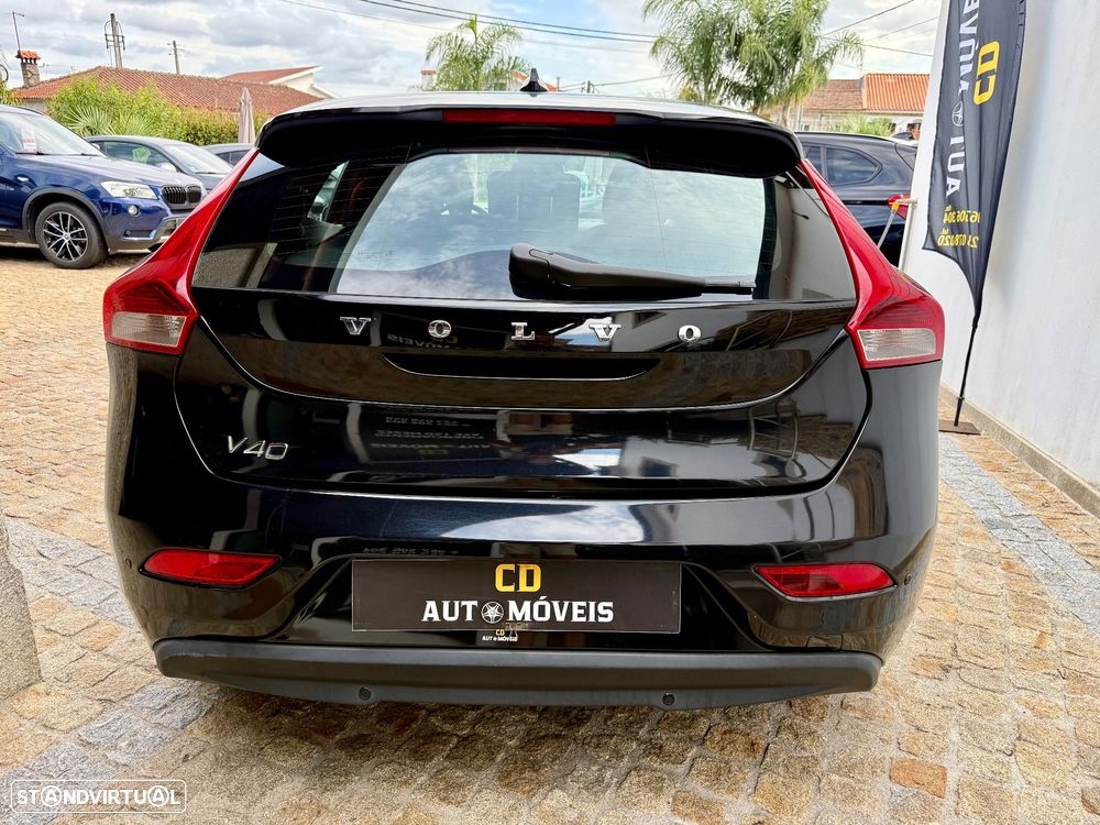 Volvo V40 D2 Kinetic - 18