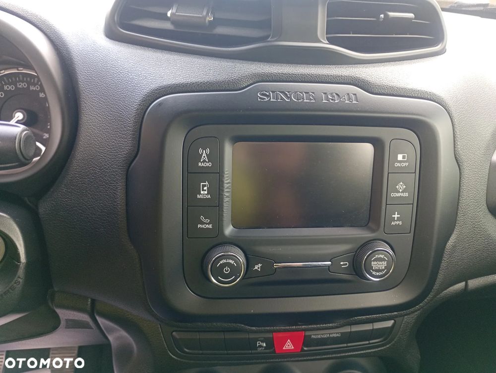 Jeep Renegade - 33