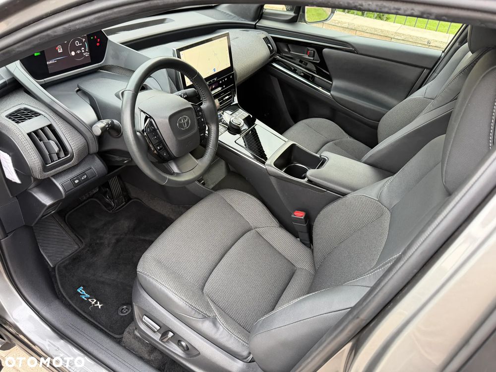 Toyota bZ4X Comfort - 12