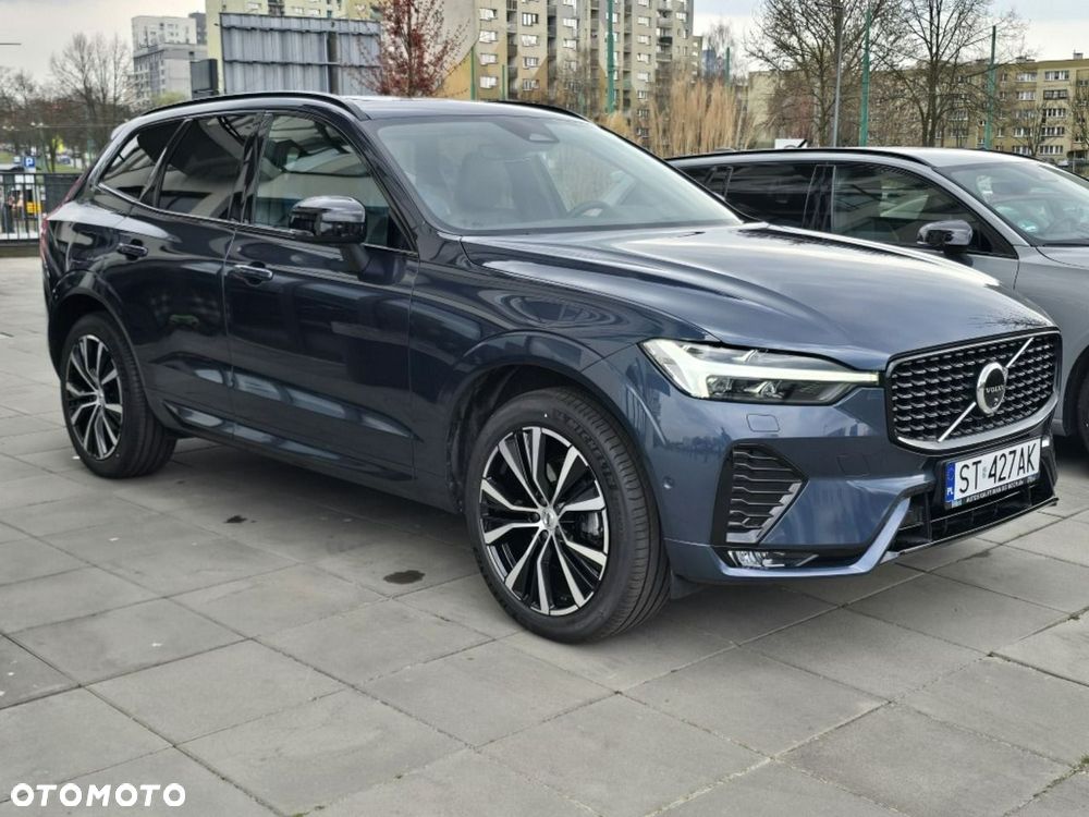 Volvo XC 60 B5 B AWD Ultra Dark - 4