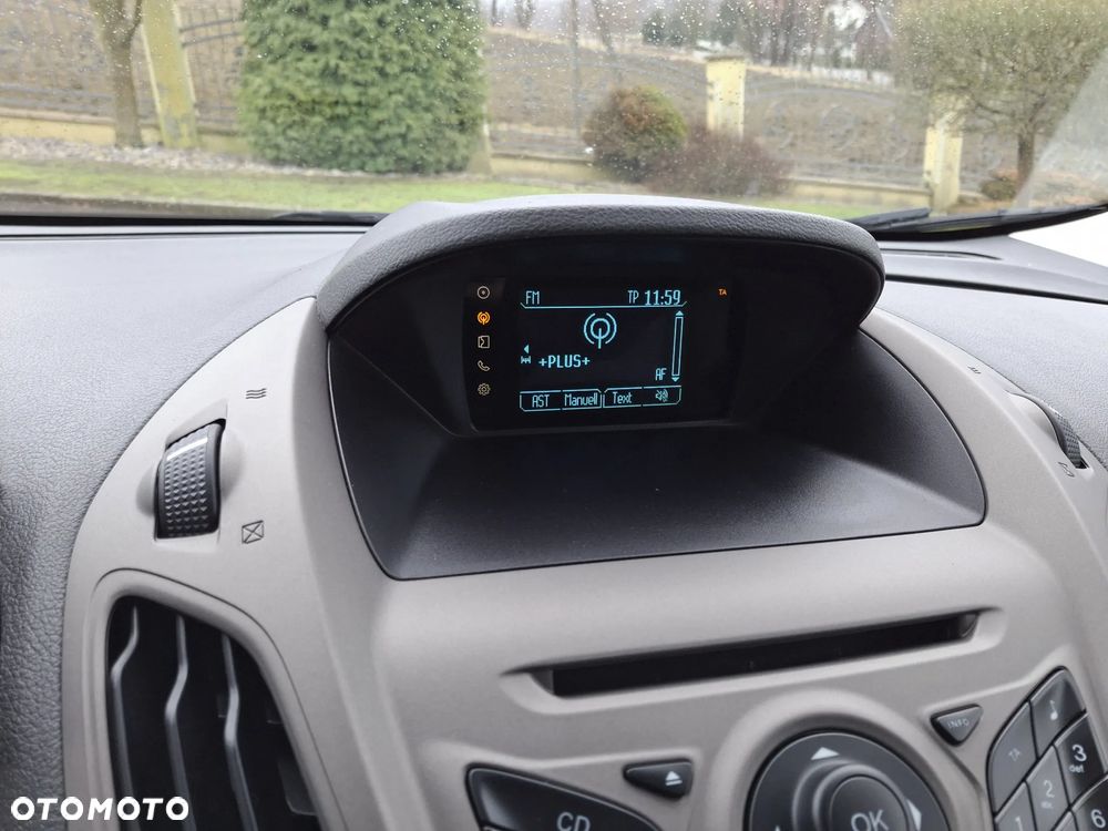 Ford Tourneo Courier 1.0 EcoBoost Ambiente - 23