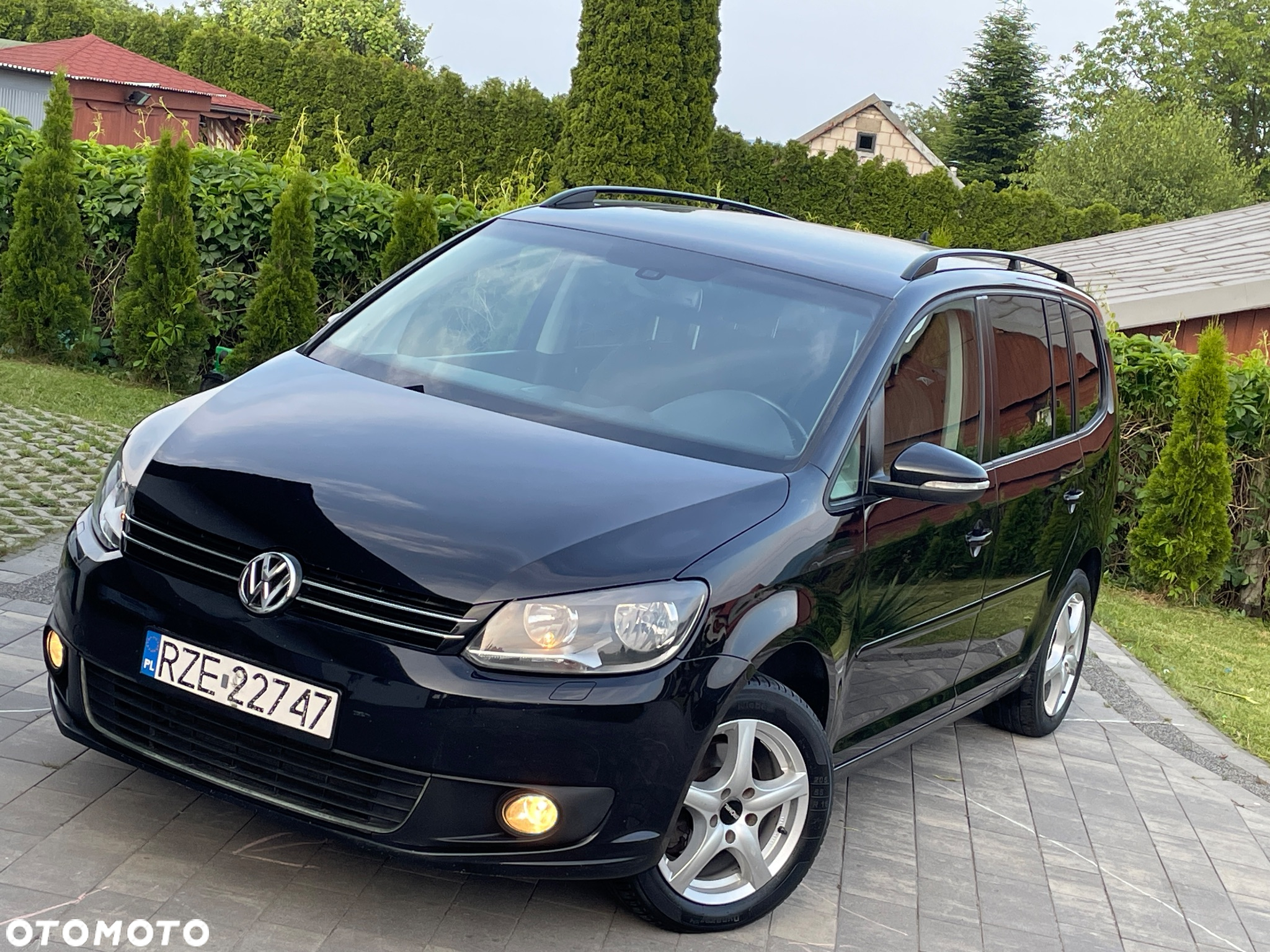 Volkswagen Touran 1.6 TDI DPF BlueMot Trendline - 4