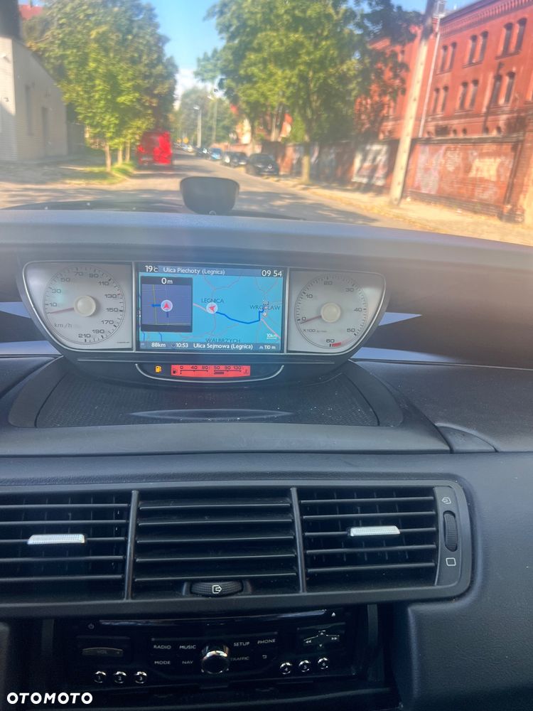 Citroën C8 HDi 165 Exclusive - 4