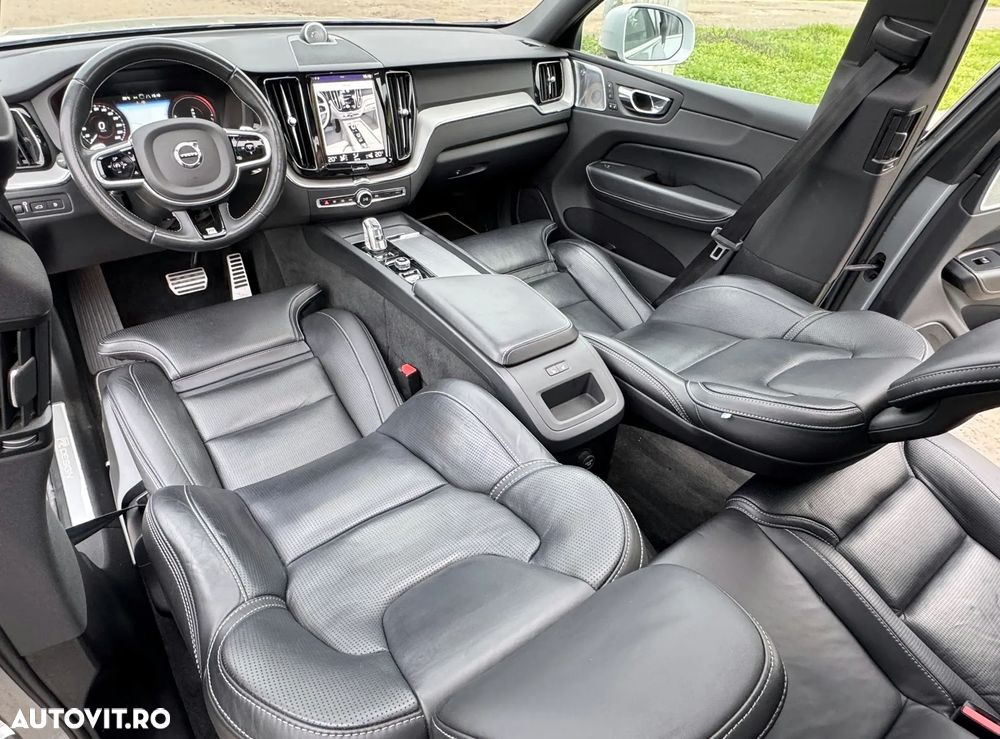 Volvo XC 60 T8 Twin Engine AWD Geartronic RDesign - 29