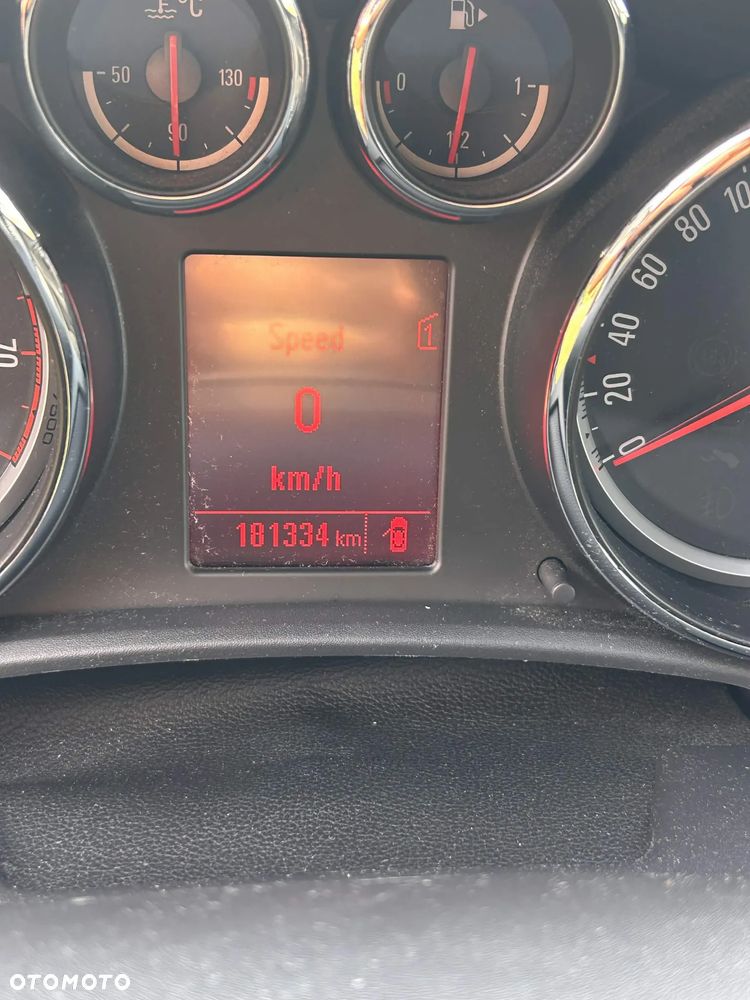 Opel Astra 1.6 - 12