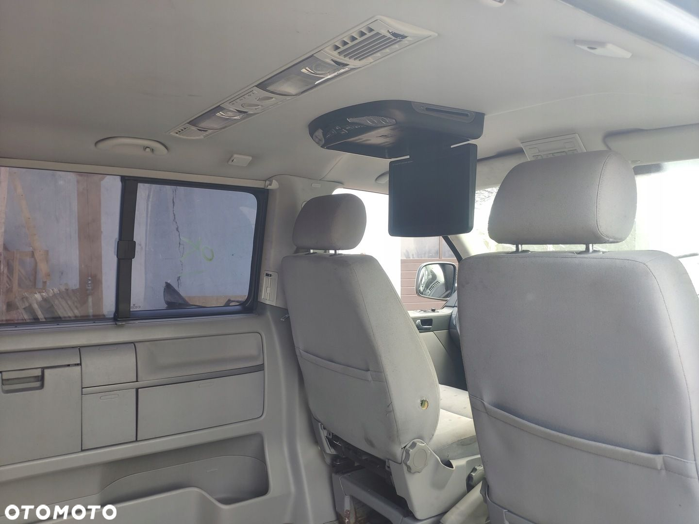 VW TRANSPORTER T5 MULTIVAN WNĘTRZE ŚRODEK KANAPA - 6